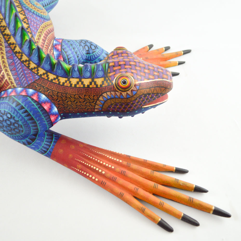 Iguana Alebrije For Sale Oaxacan Wood Carving - magiamexica.com